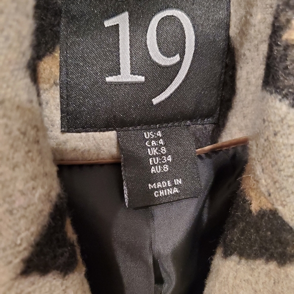 Leopard Print Peacoat - Picture 4 of 6